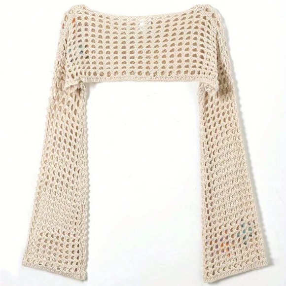 Cream Crochet Bell Sleeve Top with Starfish Details - Picture 2 of 6